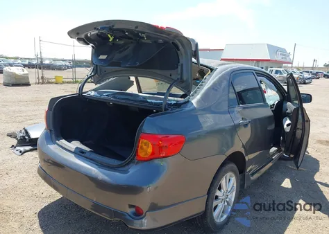 2010 Toyota Corolla S из США, поврежденный, VIN 1NXBU4EE1AZ306462